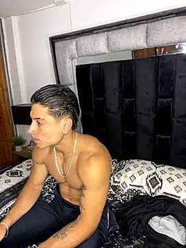 Snapshot of MR_MUSCLE chatting on October 23, 2025, 11:42 am MR MUSCLE online show from October 23, 2025, 11:42 am