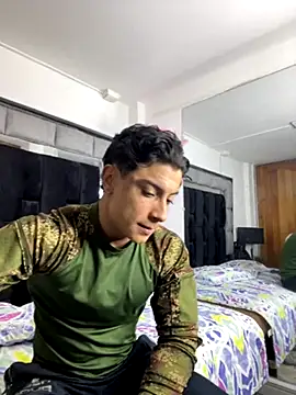 Snapshot of MR_MUSCLE chatting on November 11, 2025, 12:00 pm MR MUSCLE online show from November 11, 2025, 12:00 pm