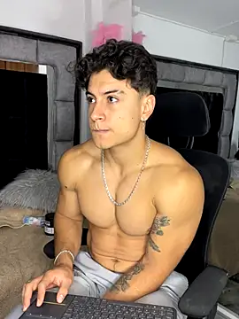 Snapshot of MR_MUSCLE chatting on November 21, 2025, 11:53 am MR MUSCLE online show from November 21, 2025, 11:53 am