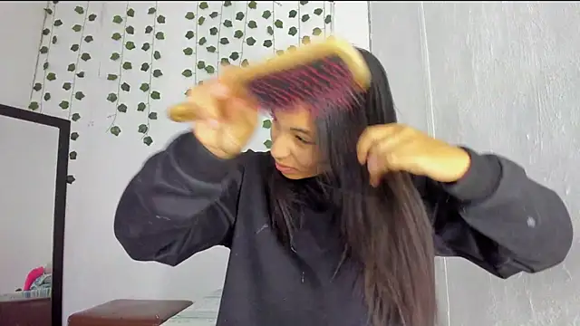 Snapshot of PureFire20 chatting on October 24, 2025, 10:25 am PureFire20 online show from October 24, 2025, 10:25 am