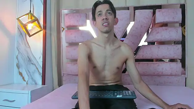 Snapshot of kameron_and_Nick chatting on December 2, 2025, 8:21 pm kameron and Nick online show from December 2, 2025, 8:21 pm