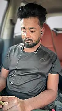 Munny6677 online show from February 5, 2026, 12:01 pm