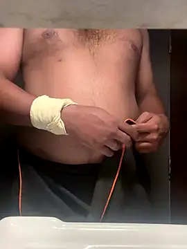 malluu online show from September 14, 2025, 8:37 am