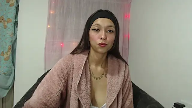 Zafira Mayeers online show from October 1, 2025, 3:00 am