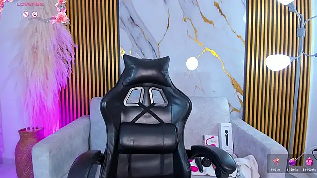 Snapshot of KrystalEvans chatting on September 14, 2025, 8:20 pm KrystalEvans online show from September 14, 2025, 8:20 pm