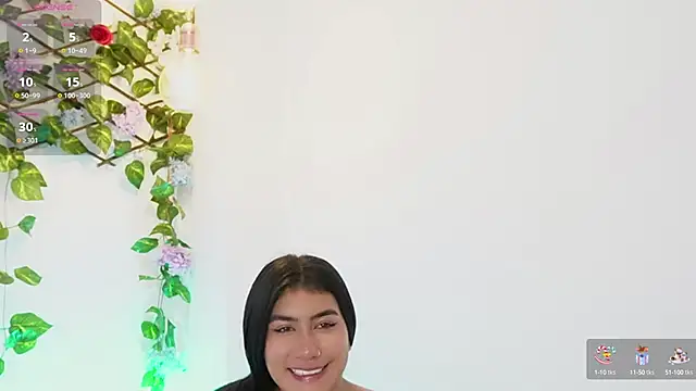 Snapshot of saraBow chatting on October 7, 2025, 5:58 pm saraBow online show from October 7, 2025, 5:58 pm