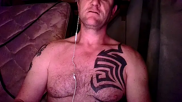 Yournaughty online show from May 7, 2026, 4:06 am