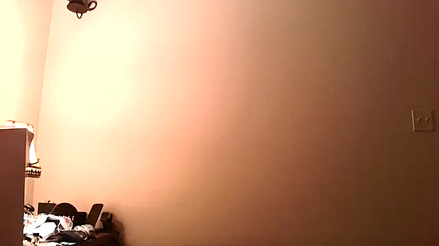 Yournaughty online show from May 14, 2026, 4:09 am