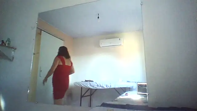 Snapshot of Vanessinhadappkrosa chatting on July 6, 2026, 6:10 pm Vanessinhadappkrosa online show from July 6, 2026, 6:10 pm
