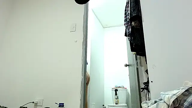 Snapshot of saara_johnson496 chatting on November 13, 2025, 12:36 am saara johnson496 online show from November 13, 2025, 12:36 am