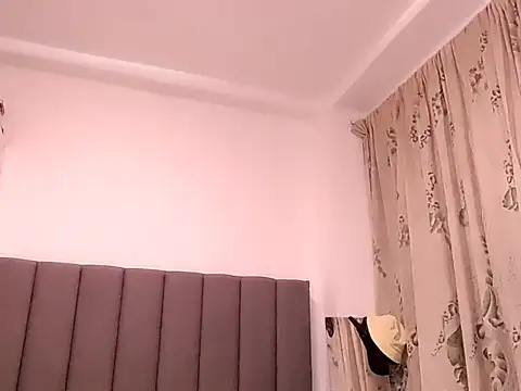 saara johnson496 online show from May 15, 2026, 11:47 pm