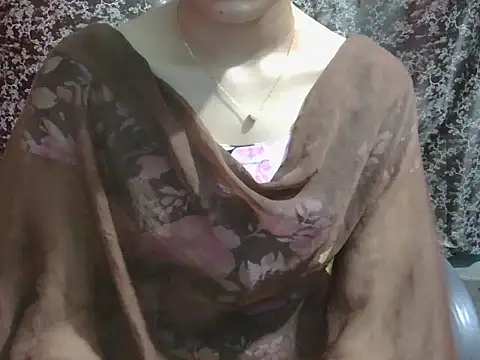 Snapshot of lovely_soniya chatting on July 8, 2026, 6:25 am lovely soniya online show from July 8, 2026, 6:25 am
