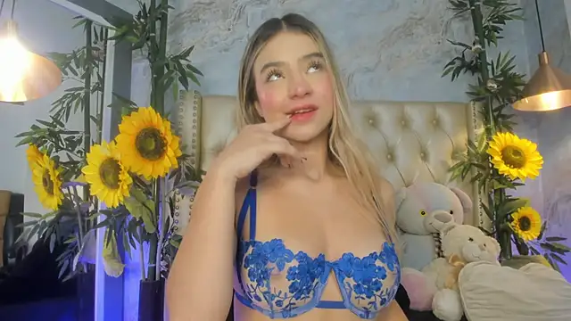 Snapshot of LittleeJaz chatting on May 16, 2026, 10:36 am LittleeJaz online show from May 16, 2026, 10:36 am