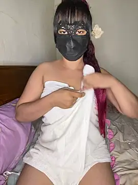 Ariana  Marie online show from August 5, 2026, 10:04 pm