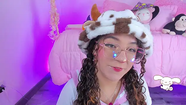 Snapshot of hannacutegod chatting on November 10, 2025, 4:39 am hannacutegod online show from November 10, 2025, 4:39 am