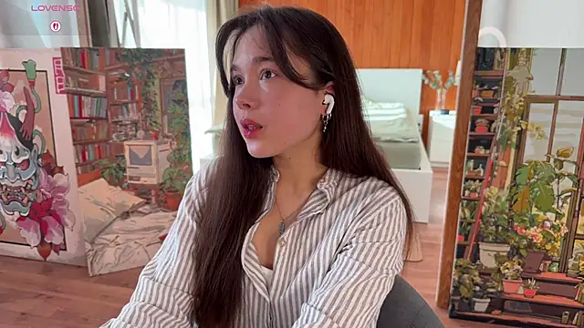 PlumyBun online show from April 10, 2026, 12:39 am