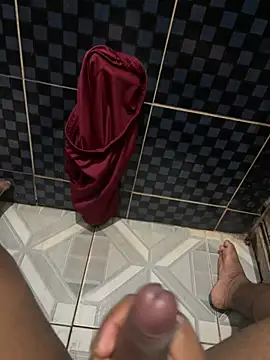 Eduardonxndndndm online show from April 2, 2026, 11:44 pm