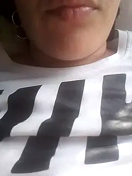 Michellematto online show from September 8, 2025, 7:35 pm