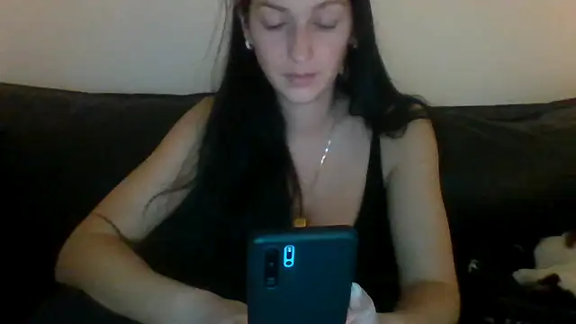 Snapshot of milagaborxx chatting on March 19, 2026, 10:10 pm milagaborxx online show from March 19, 2026, 10:10 pm