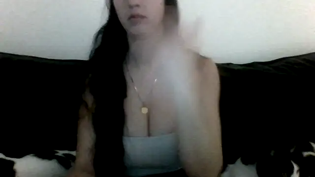 Snapshot of milagaborxx chatting on April 20, 2026, 8:32 pm milagaborxx online show from April 20, 2026, 8:32 pm