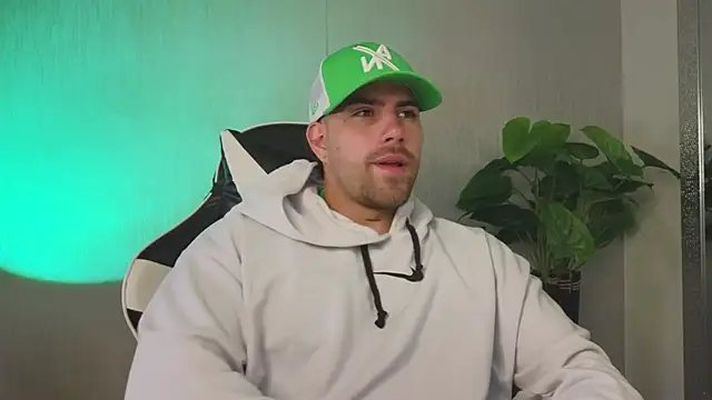 Ades Lowe online show from November 24, 2025, 11:54 am