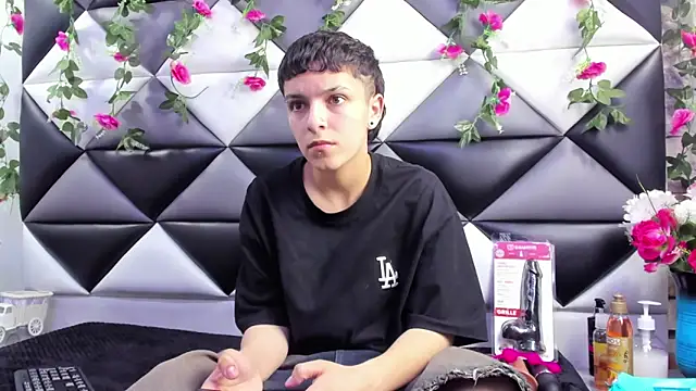 Snapshot of Megan_Thompson_ chatting on September 25, 2025, 2:28 am Megan Thompson online show from September 25, 2025, 2:28 am