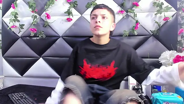 Snapshot of Megan_Thompson_ chatting on September 19, 2025, 2:26 am Megan Thompson online show from September 19, 2025, 2:26 am