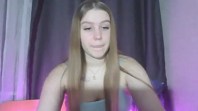 Snapshot of yourhoney_Lola_ chatting on November 20, 2025, 2:40 pm yourhoney Lola online show from November 20, 2025, 2:40 pm