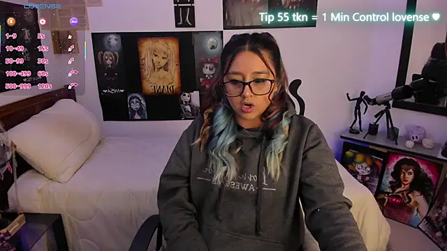 Snapshot of Cherry_blush_ chatting on November 24, 2025, 7:25 pm Cherry blush online show from November 24, 2025, 7:25 pm