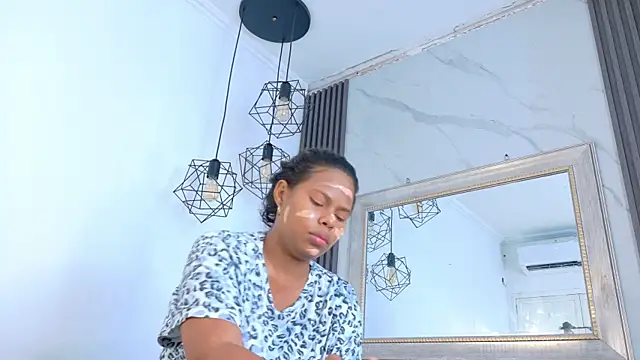 Snapshot of keyla_mejia chatting on June 22, 2026, 12:02 pm keyla mejia online show from June 22, 2026, 12:02 pm