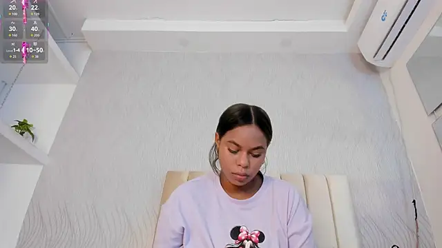 Snapshot of keyla_mejia chatting on May 24, 2026, 12:27 pm keyla mejia online show from May 24, 2026, 12:27 pm