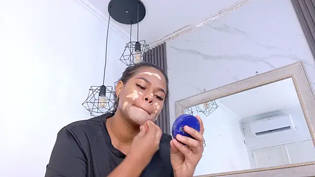 Snapshot of keyla_mejia chatting on June 28, 2026, 12:00 pm keyla mejia online show from June 28, 2026, 12:00 pm