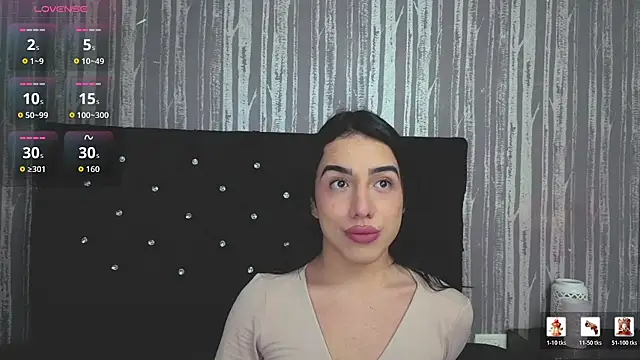 Alicee Moonn online show from July 21, 2026, 8:32 pm