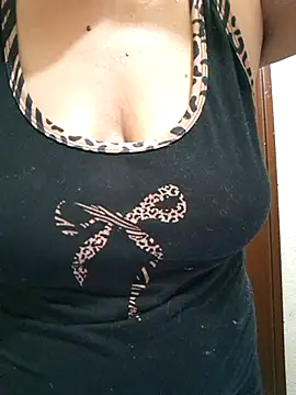 Snapshot of SweettyNaugthy chatting on November 18, 2025, 11:02 am SweettyNaugthy online show from November 18, 2025, 11:02 am