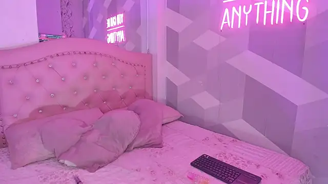 BiancaShermann online show from February 3, 2026, 8:47 pm