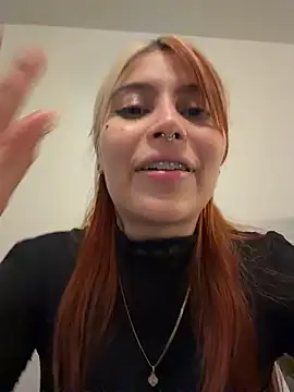 Snapshot of YunoRose_ chatting on February 15, 2026, 5:30 am YunoRose online show from February 15, 2026, 5:30 am