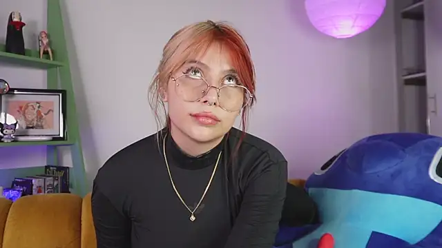 YunoRose  online show from December 19, 2025, 4:49 am