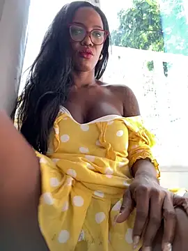 Bustykeyla online show from October 13, 2025, 4:30 pm