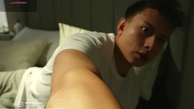 Snapshot of DeusbelliS chatting on November 17, 2025, 6:34 pm DeusbelliS online show from November 17, 2025, 6:34 pm