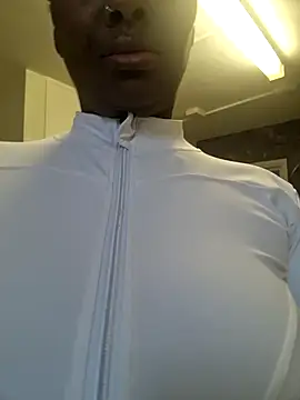 Snapshot of MilkyMarie1 chatting on November 18, 2025, 10:29 am MilkyMarie1 online show from November 18, 2025, 10:29 am