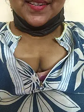 Snapshot of Villageanuty chatting on November 15, 2025, 5:17 pm Villageanuty online show from November 15, 2025, 5:17 pm