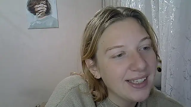 Lily Ember online show from October 1, 2025, 8:35 pm