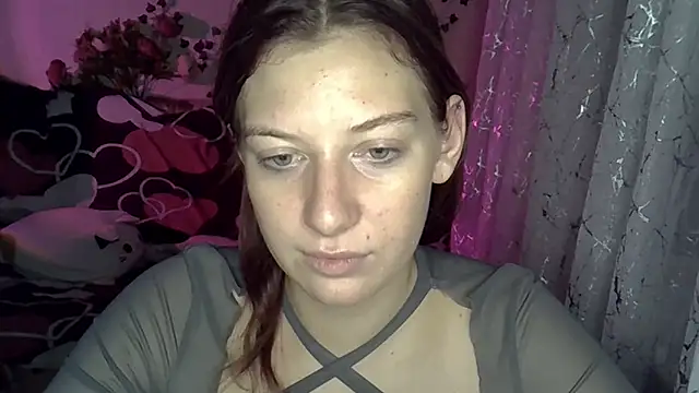 Snapshot of Lily_Ember chatting on November 10, 2025, 6:46 pm Lily Ember online show from November 10, 2025, 6:46 pm