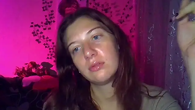 Snapshot of Lily_Ember chatting on November 6, 2025, 6:12 pm Lily Ember online show from November 6, 2025, 6:12 pm