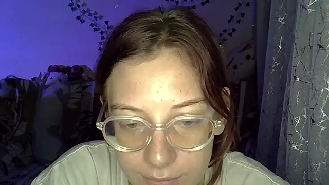 Snapshot of Lily_Ember chatting on November 27, 2025, 6:19 pm Lily Ember online show from November 27, 2025, 6:19 pm