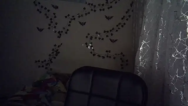 Snapshot of Lily_Ember chatting on November 1, 2025, 6:02 pm Lily Ember online show from November 1, 2025, 6:02 pm