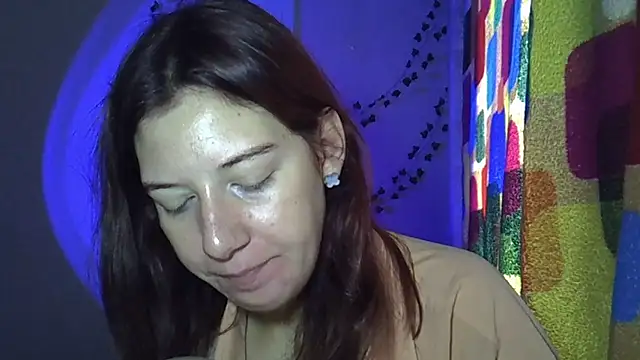 Snapshot of Lily_Ember chatting on October 18, 2025, 10:28 am Lily Ember online show from October 18, 2025, 10:28 am