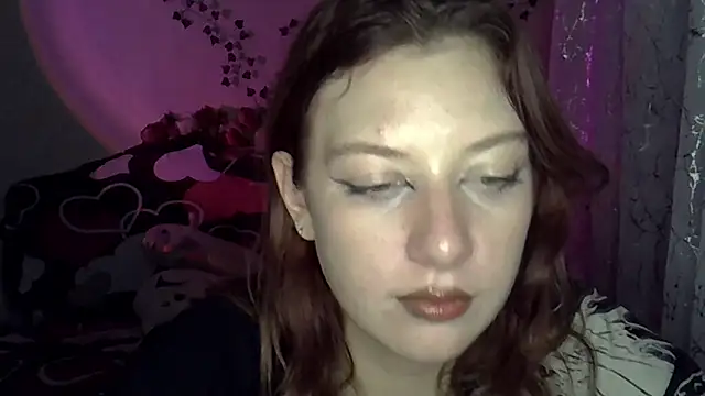 Snapshot of Lily_Ember chatting on November 12, 2025, 7:40 pm Lily Ember online show from November 12, 2025, 7:40 pm