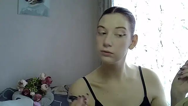 Snapshot of Lily_Ember chatting on October 10, 2025, 10:38 am Lily Ember online show from October 10, 2025, 10:38 am