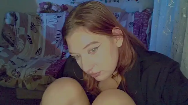 Snapshot of Lily_Ember chatting on December 13, 2025, 8:04 pm Lily Ember online show from December 13, 2025, 8:04 pm